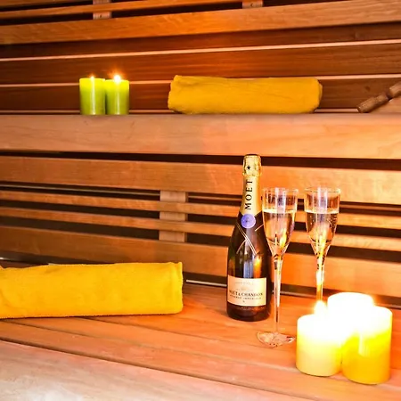 No 1-sleeps 10 By Italian Appartamento Sala Comacina